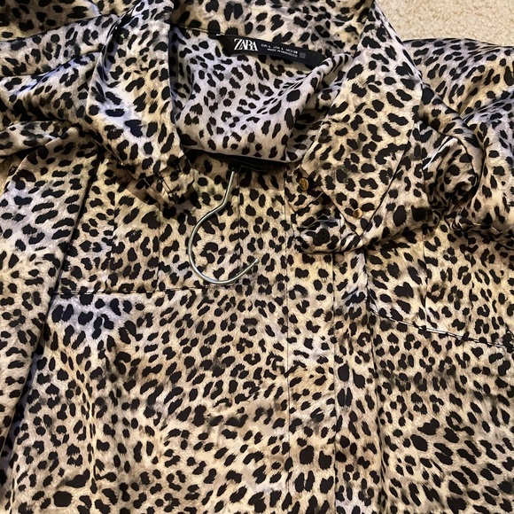 Leopard button up shirt from Zara - Picture 2 of 2